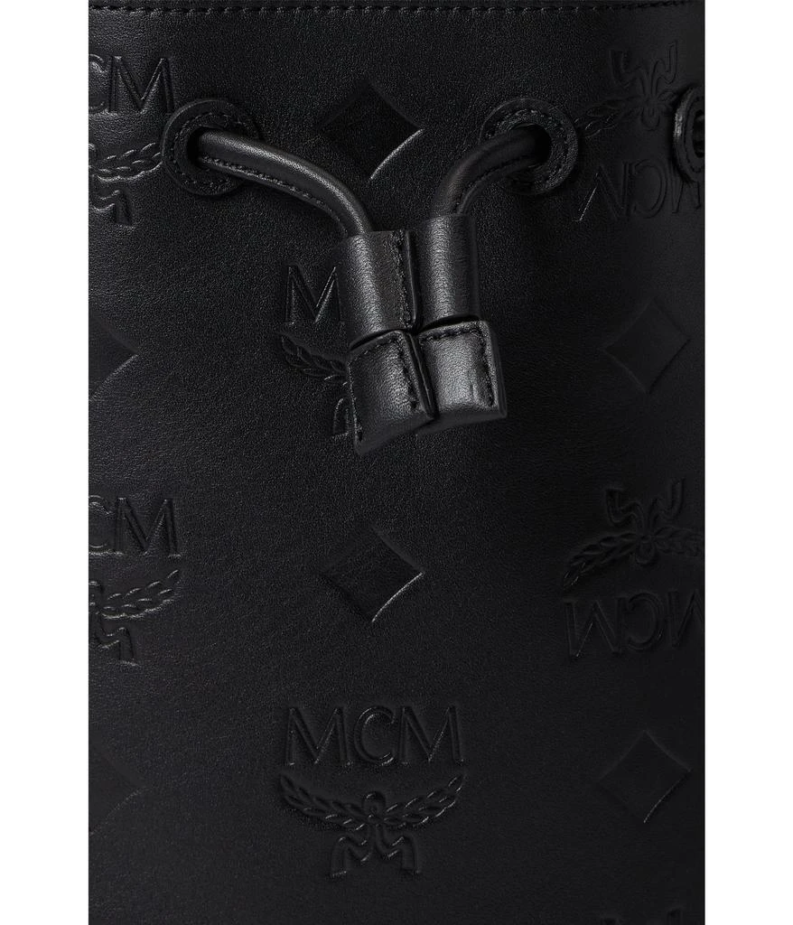 商品MCM|Dessau Embroidered Monogram Leather Drawstring Medium,价格¥8057,第4张图片详细描述