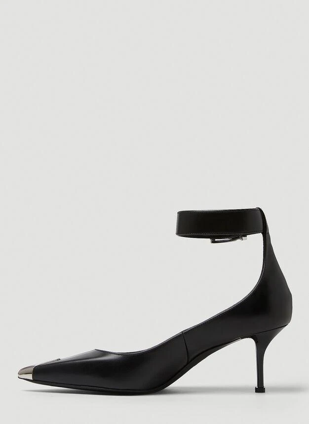 商品Alexander McQueen|Boxcar Ankle Cuff Heels in Black,价格¥3699,第3张图片详细描述