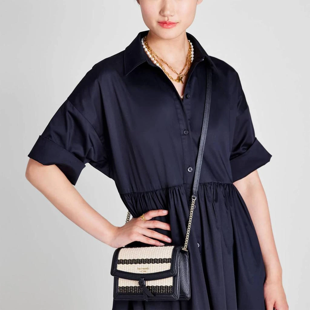 商品Kate Spade|Kate Spade New York Women's Knott Striped Straw Flap Cross Body Bag - Black Multi,价格¥944,第2张图片详细描述