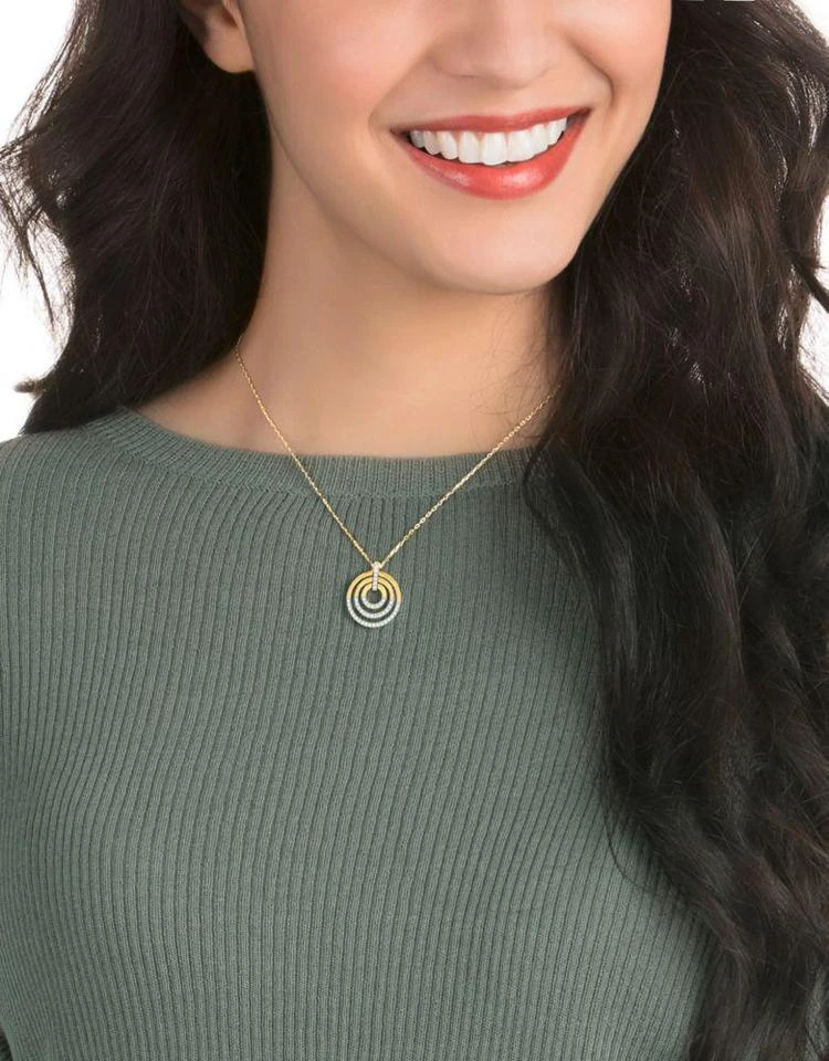 商品Swarovski|Crystal Circle Medalion Necklace,价格¥473,第4张图片详细描述