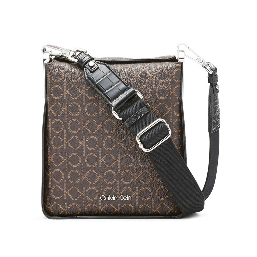 商品Calvin Klein|Fay Signature Small Crossbody Bag,价格¥712,第1张图片