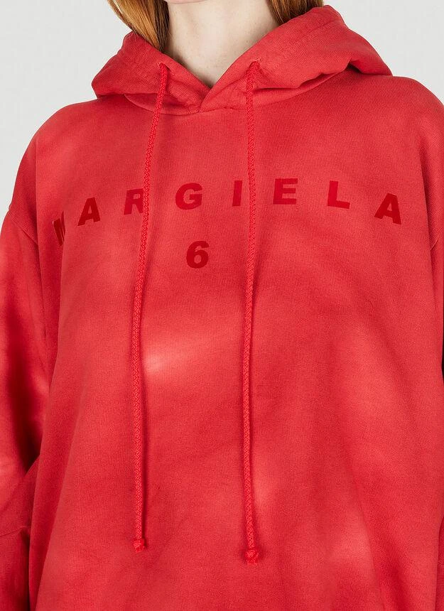 商品MAISON MARGIELA|Four Sleeve Hooded Sweatshirt in Red,价格¥1436,第4张图片详细描述