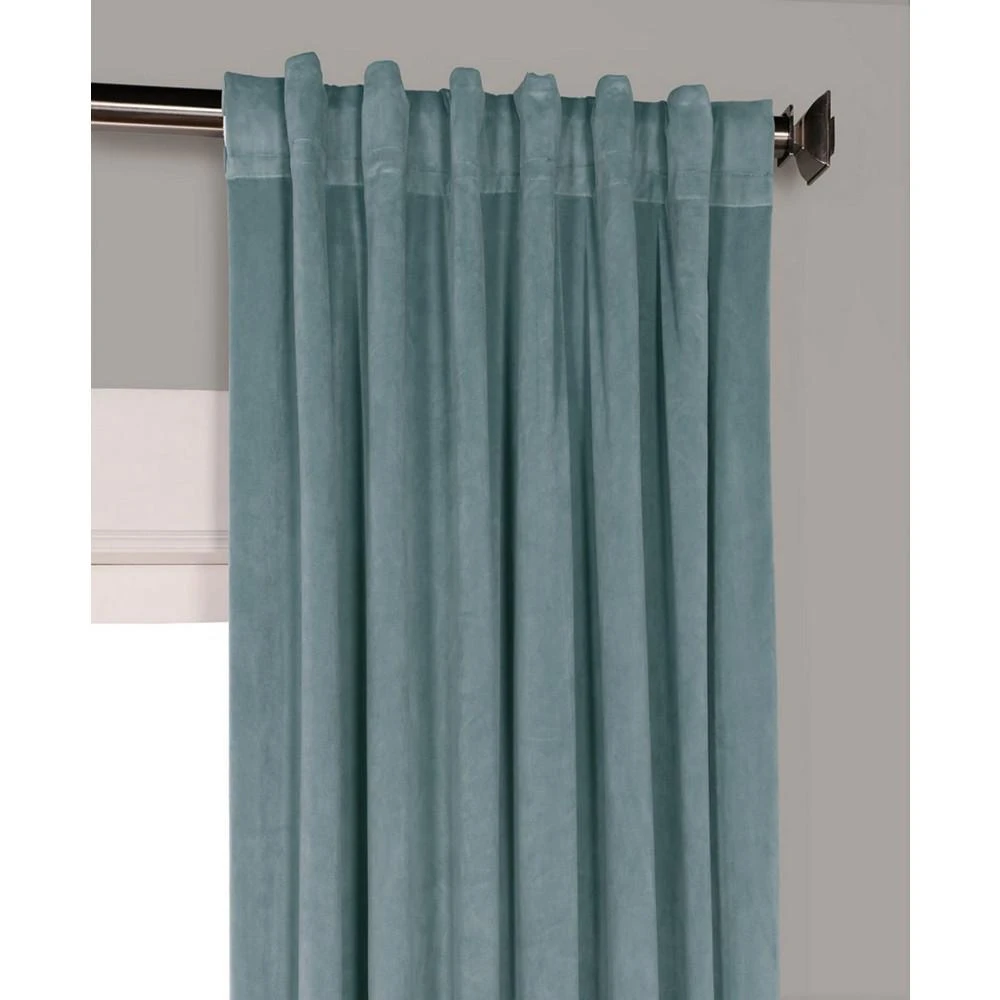 Signature Blackout Velvet Panel 商品