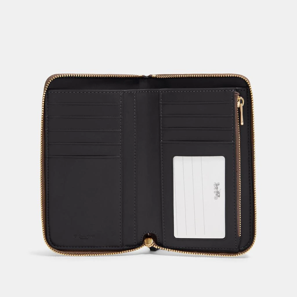 商品Coach|Coach Outlet Medium Id Zip Wallet In Signature Canvas,价格¥605,第2张图片详细描述