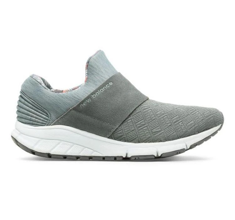 商品New Balance|Women's Rush Slip-On,价格¥208,第1张图片