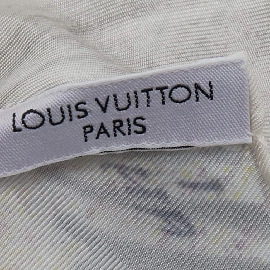 商品[二手商品] Louis Vuitton|Louis Vuitton White/Grey Motorcycle Graffiti Print Silk Scarf,价格¥3447,第4张图片详细描述