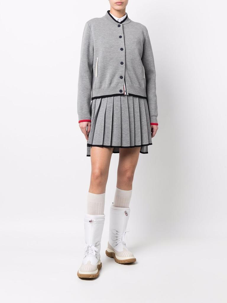 THOM BROWNE WOMEN THIGH LENGTH PLEATED SKIRT W/ CONTRAST TIPPING IN MILANO STITCH 14GG SUSTAINABLE MERINO WOOL商品第3张图片规格展示