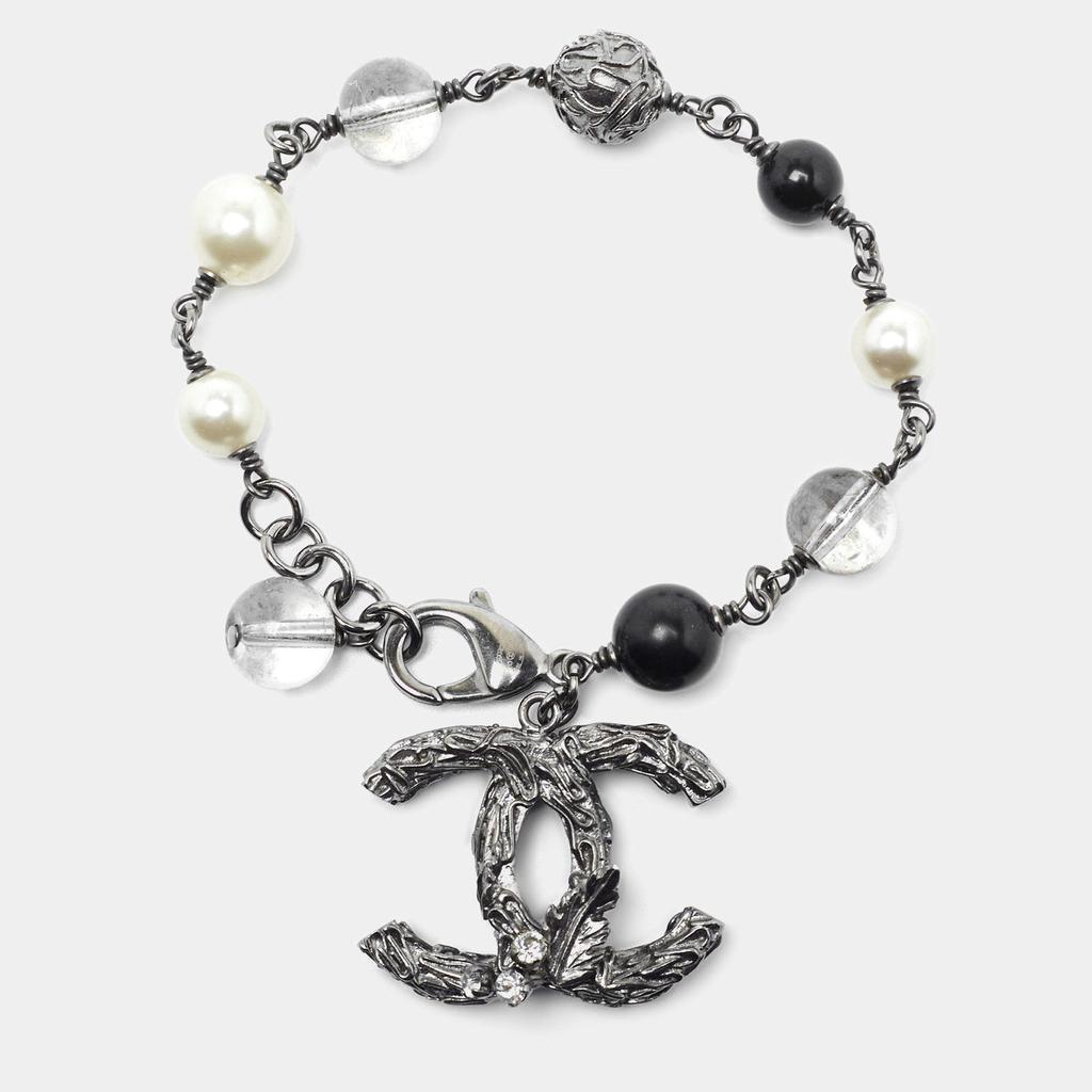 Chanel Silver Tone Hammered CC Charm Beaded Bracelet商品第1张图片规格展示