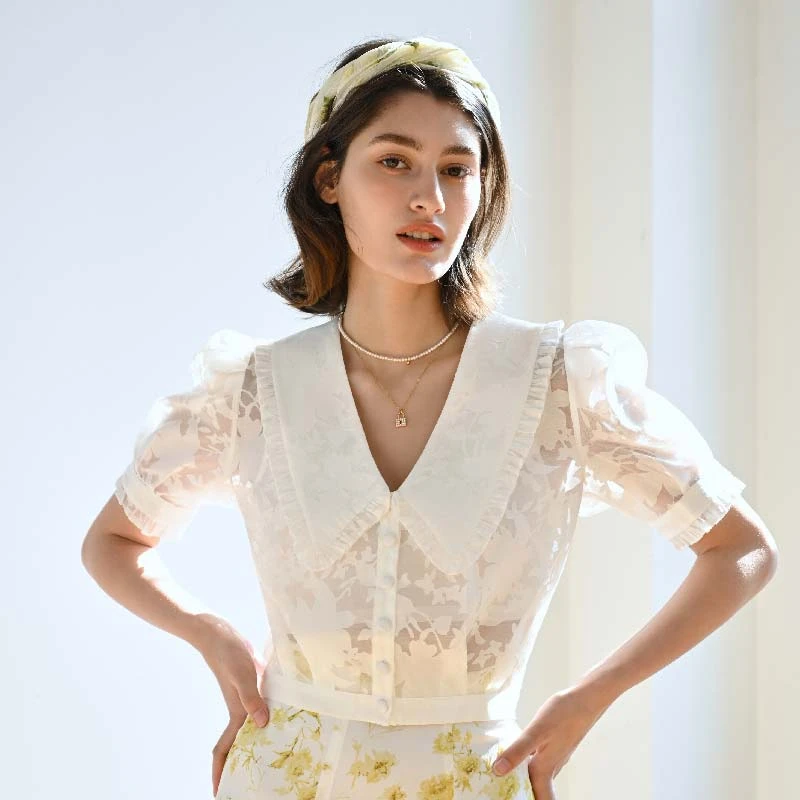 Dakota白色缎面纱复古宫廷娃娃领短款衬衫 | Dakota Blouse - Ivory 商品