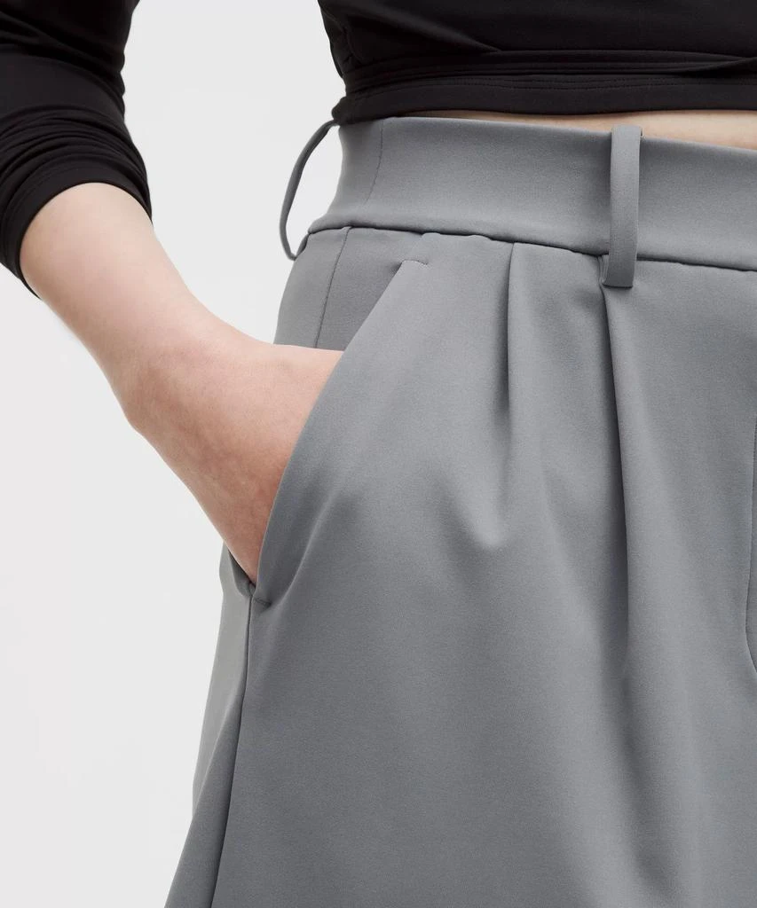 Daydrift Pleated High-Rise Short 7" 商品