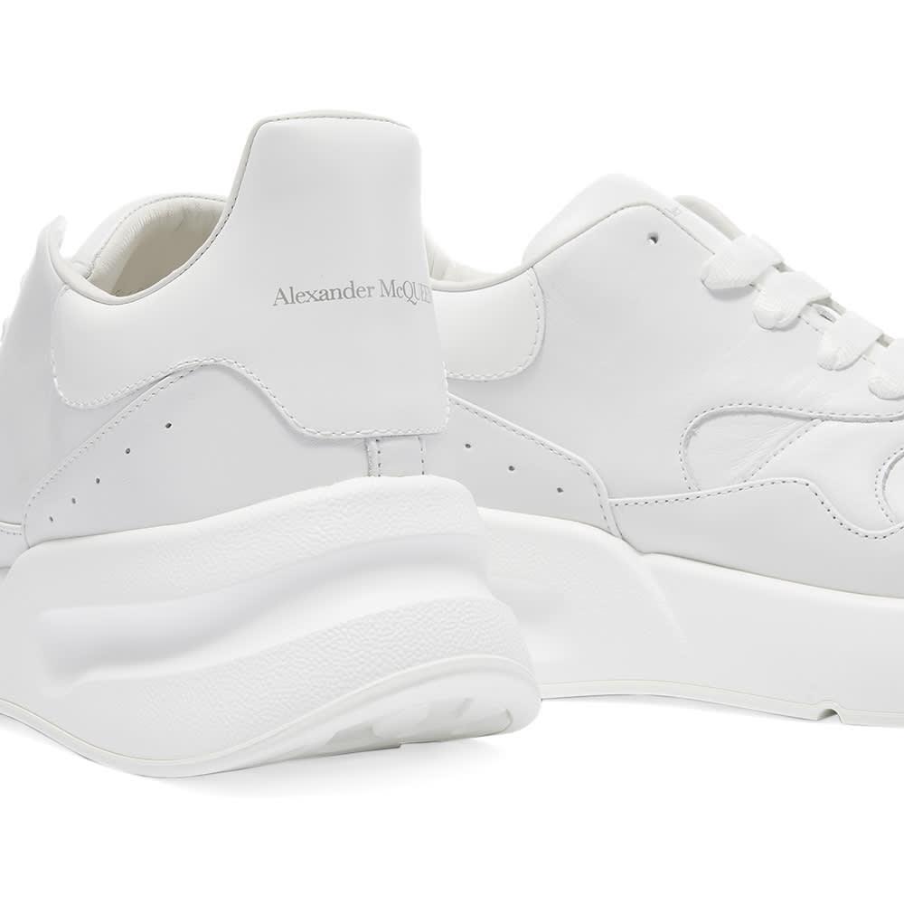 商品Alexander McQueen|Alexander McQueen Oversized Runner,价格¥4365,第6张图片详细描述