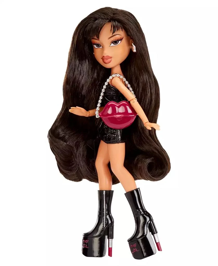 商品Bratz|x Kylie Jenner Day Fashion Doll with Accessories and Poster,价格¥76,第2张图片详细描述