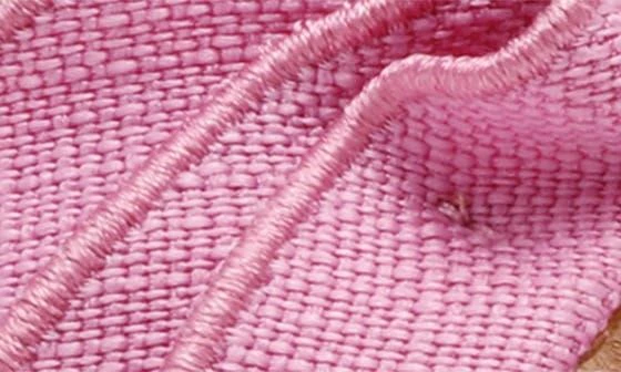 Govani Ruffle Sandal 商品