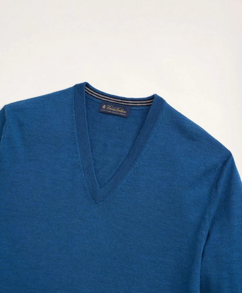 商品Brooks Brothers|Merino V-Neck Sweater,价格¥375,第2张图片详细描述