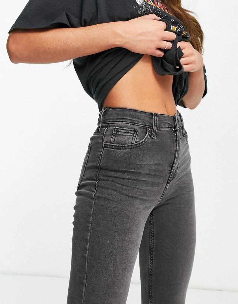 商品Topshop|Topshop high rise Jamie flare jeans in washed blac,价格¥356,第3张图片详细描述