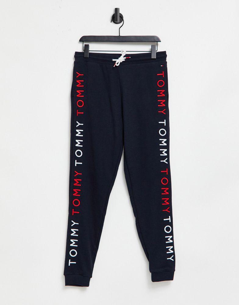 商品Tommy Hilfiger|Tommy Hilfiger embroidery joggers in navy,价格¥352,第1张图片