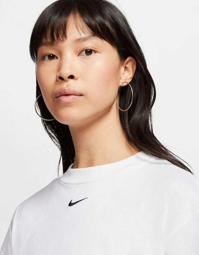 商品NIKE|Nike mini swoosh oversized t-shirt dress in white,价格¥147,第3张图片详细描述