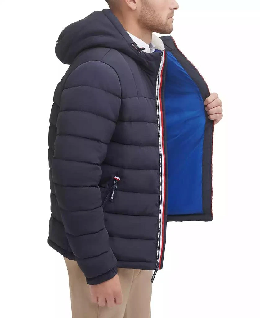 商品Tommy Hilfiger|男士合身中型夏尔巴衬里连帽防水绗缝夹克,价格¥640,第3张图片详细描述