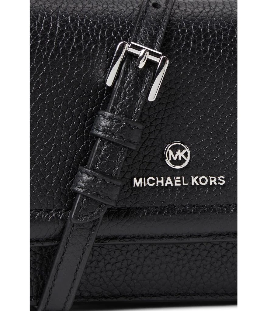 商品Michael Kors|Jet Set Charm Small Phone Crossbody,价格¥1187,第4张图片详细描述