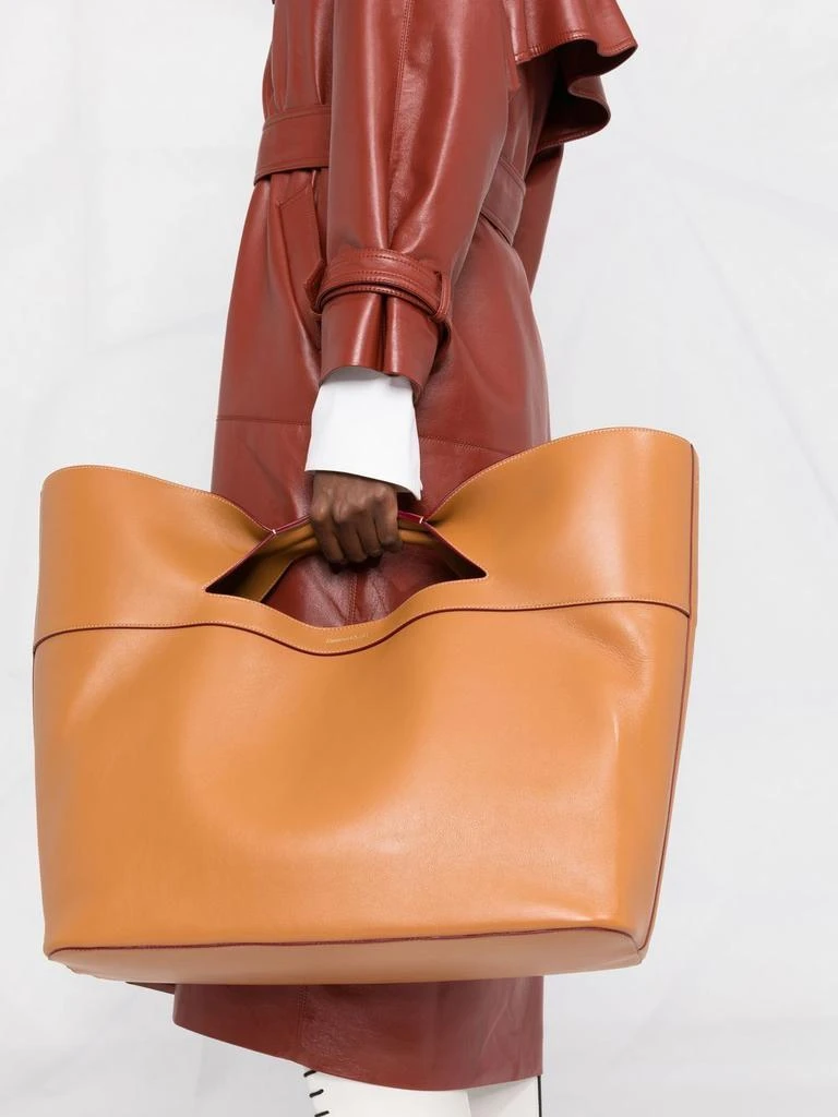 商品Alexander McQueen|ALEXANDER MCQUEEN - The Bow Large Leather Tote Bag,价格¥19544,第4张图片详细描述