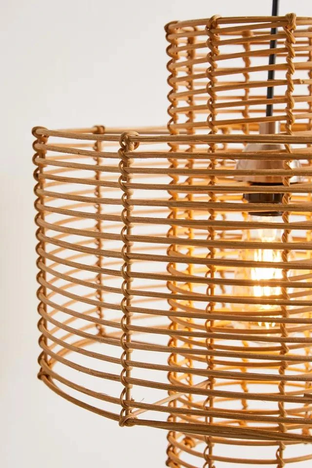商品Urban Outfitters|Cylindrical Rattan Pendant Light,价格¥1410,第4张图片详细描述