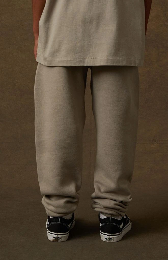 商品Essentials|Smoke Relaxed Sweatpants,价格¥537,第4张图片详细描述