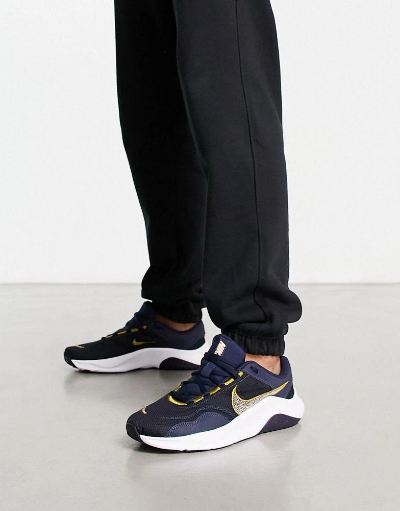 商品NIKE|Nike Training Legend Essential 3 trainers in navy,价格¥527,第4张图片详细描述