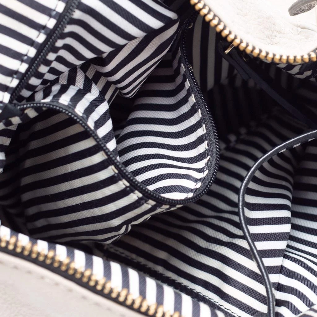 Kate Spade Grey/Black Leather Top Handle Bag 商品