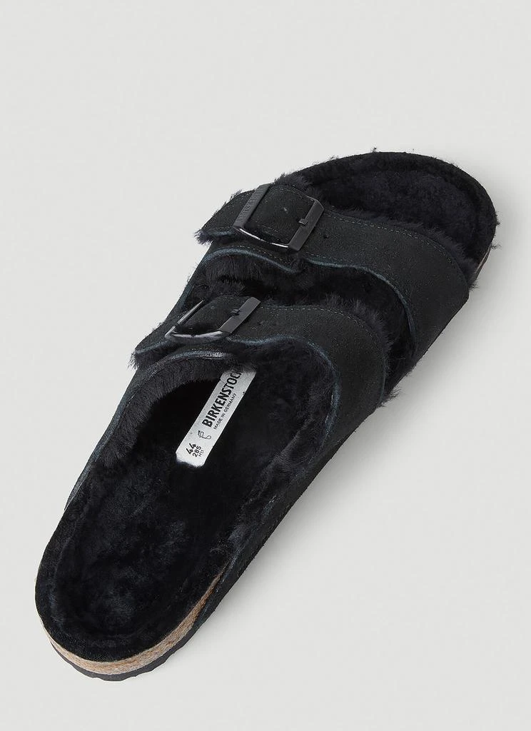 商品Birkenstock|Arizona Shearling Two Strap Sandals,价格¥760,第5张图片详细描述