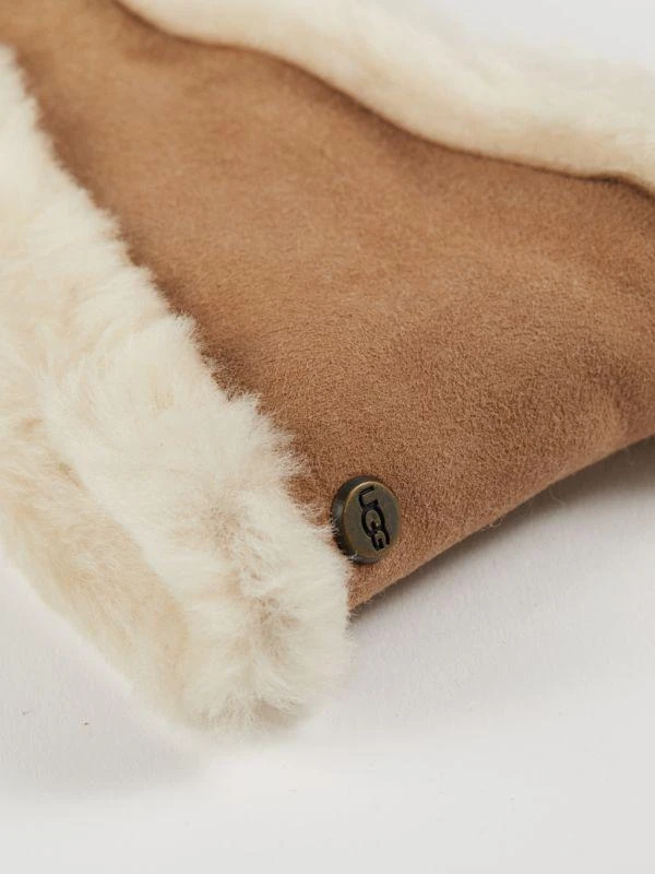 商品UGG|Reversible Leather & Shearling Headband,价格¥834,第5张图片详细描述