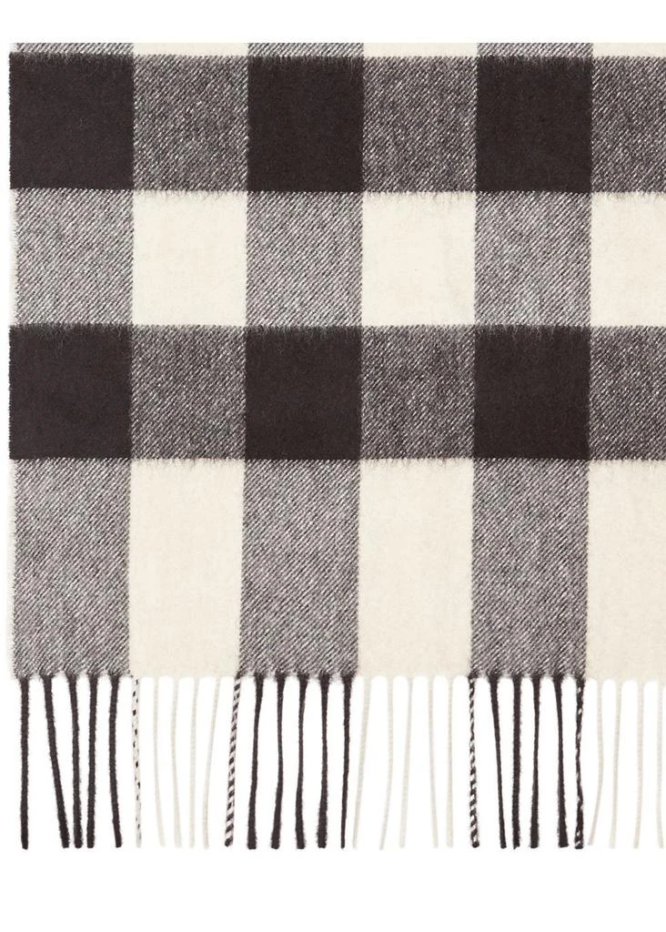 商品Burberry|The large classic cashmere scarf in check,价格¥4197,第2张图片详细描述