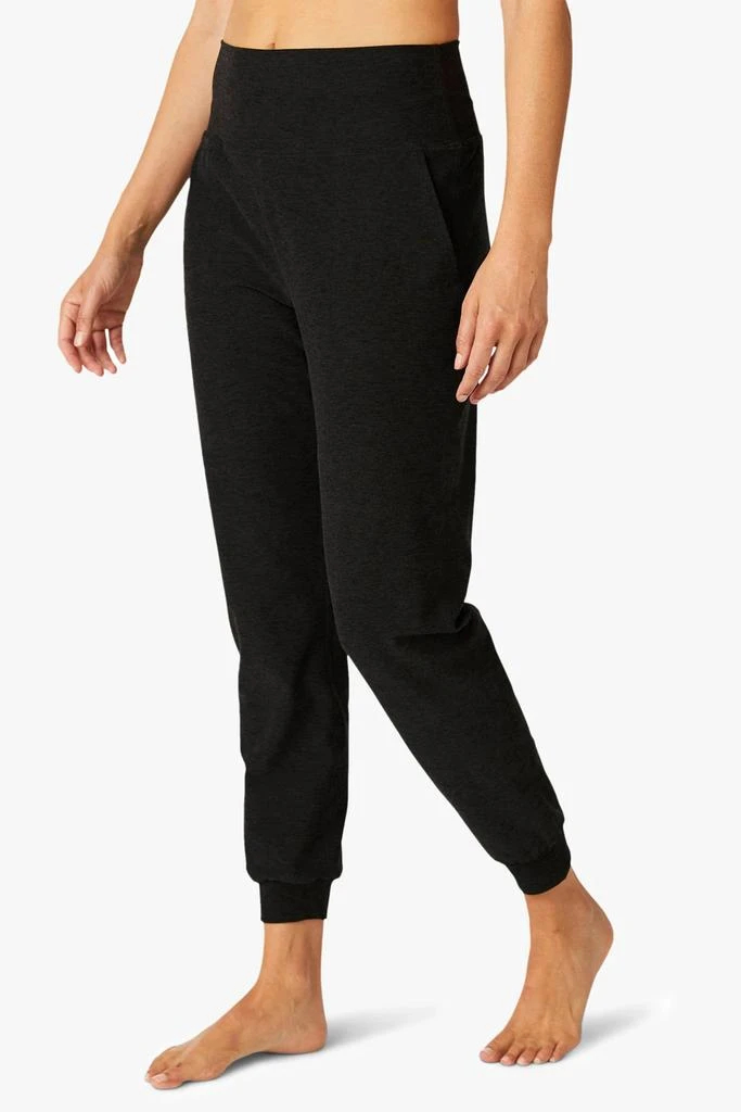 商品Beyond yoga|Spacedye Midi Jogger - Darkest Night,价格¥1043,第2张图片详细描述