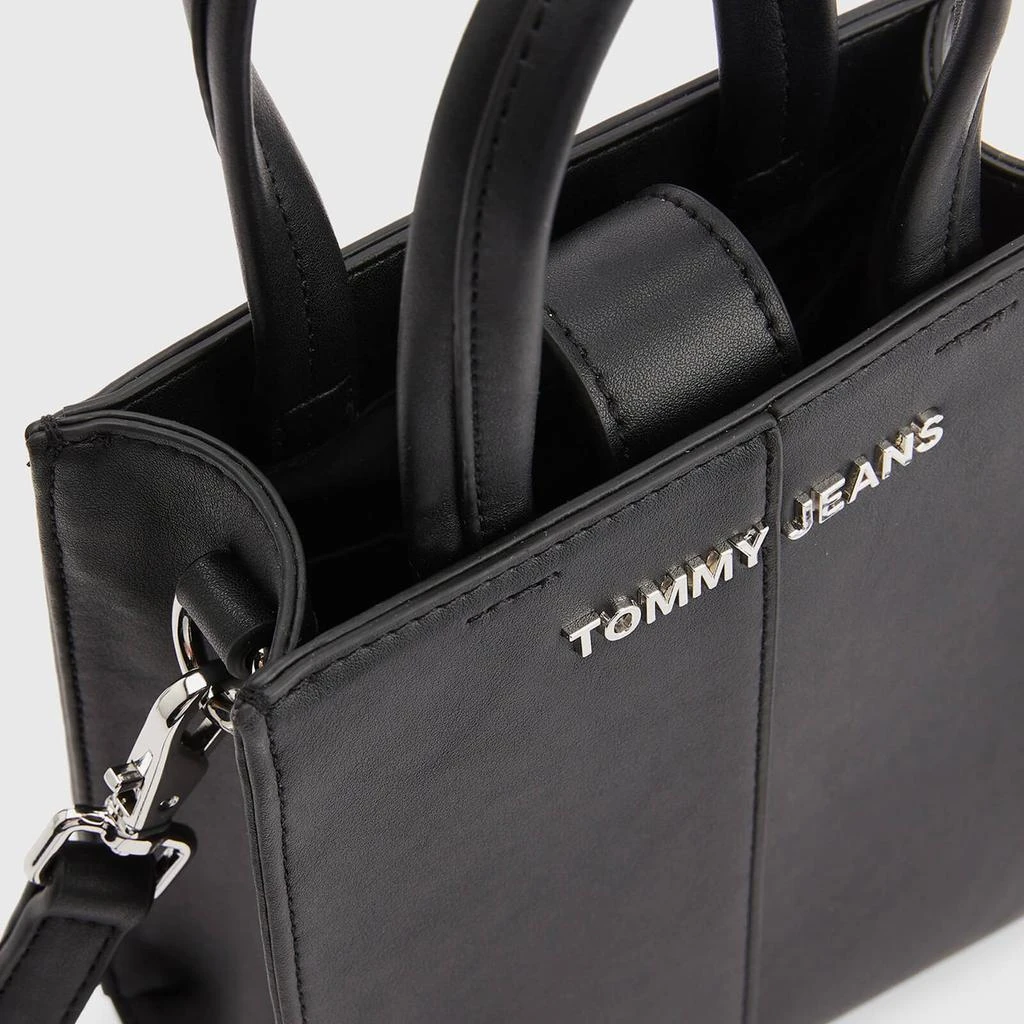 商品Tommy Jeans|Tommy Jeans Femme Faux Leather Cross-Body Bag,价格¥334,第4张图片详细描述