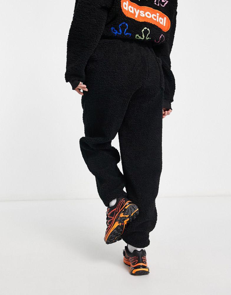 ASOS Daysocial unisex co-ord relaxed joggers in teddy borg with back embroidery in black商品第4张图片规格展示