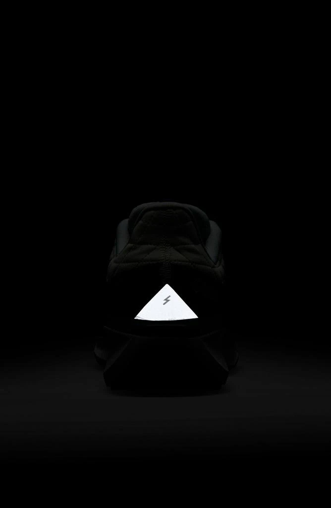 Air Winflo 11 GTX Running Shoe 商品