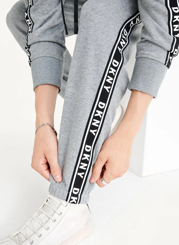 商品DKNY|French Terry Taped Logo Pant,价格¥297,第5张图片详细描述