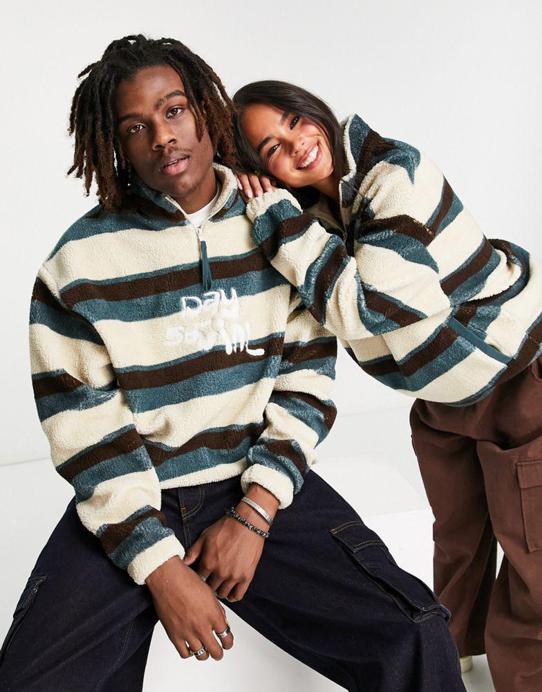 商品ASOS|ASOS Daysocial unisex quarter zip sweatshirt in teddy borg with all over stripe print in ecru,价格¥359,第6张图片详细描述