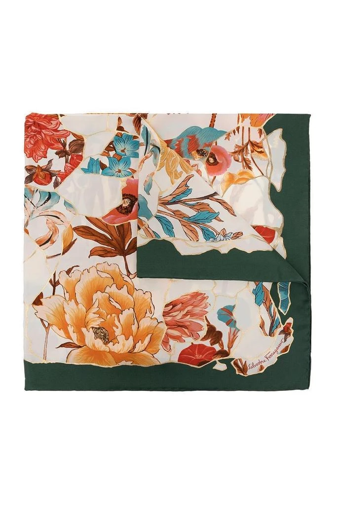 商品Salvatore Ferragamo|Salvatore Ferragamo Graphic Printed Scarf,价格¥2604,第1张图片