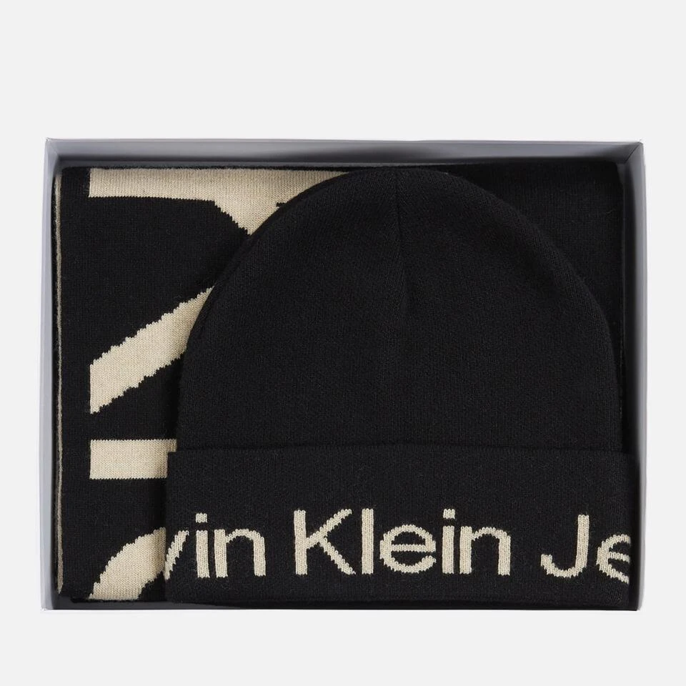 商品Calvin Klein|Calvin Klein Jeans Monogram Beanie and Scarf Gift Set,价格¥824,第1张图片
