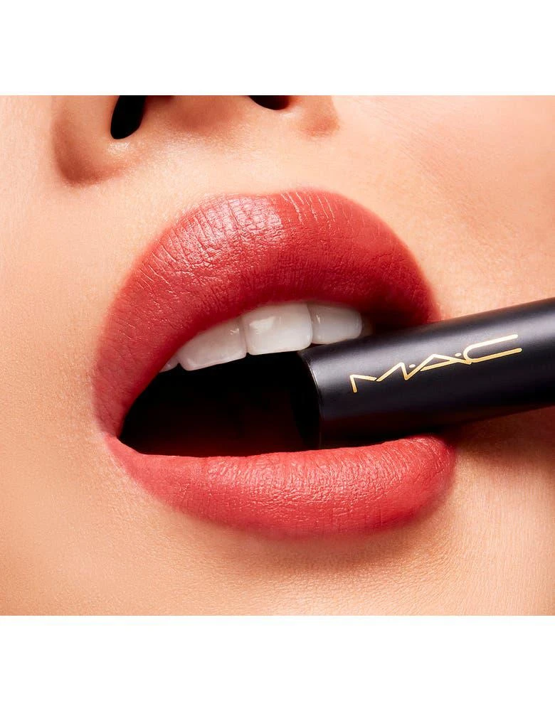 商品MAC|Powder Kiss Velvet Blur Slim Moisturizing Matte Lipstick,价格¥160,第2张图片详细描述