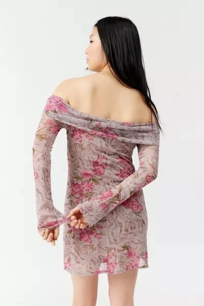 商品Urban Outfitters|UO Isla Long Sleeve Off-The-Shoulder Mini Dress,价格¥303,第4张图片详细描述