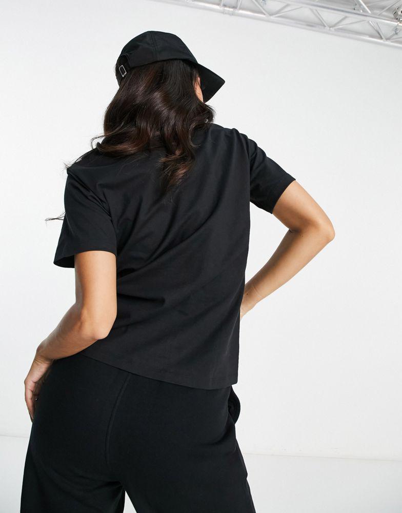 adidas Originals trefoil essentials t-shirt in black商品第2张图片规格展示
