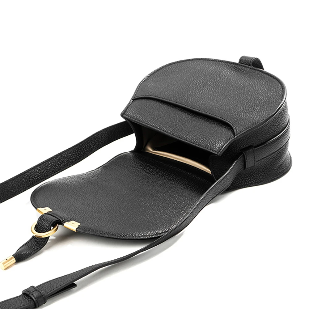 CHLOE' 女士黑色迷你皮革马鞍包 C21AS680-F01-001 商品