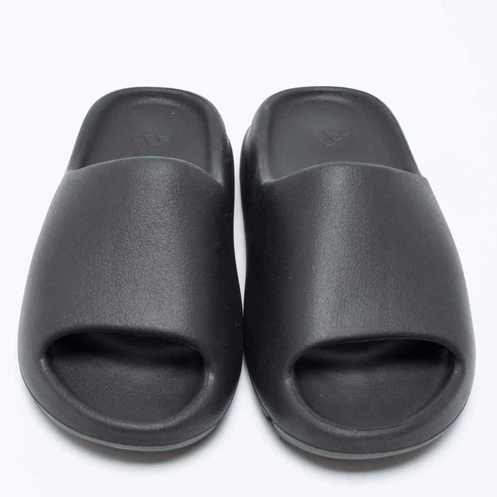 商品YEEZY|Yezzy X Adiddas Black Rubber Pure Slides Size 37,价格¥2638,第3张图片详细描述