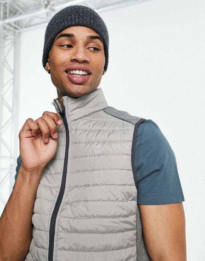 商品Jack & Jones|Jack & Jones Essentials puffer gilet in grey,价格¥284,第6张图片详细描述