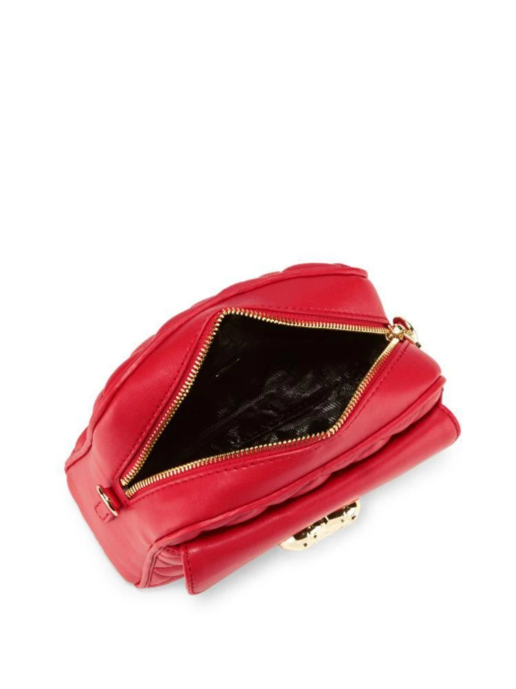 商品Moschino|Quilted Faux Leather Crossbody Bag,价格¥708,第2张图片详细描述