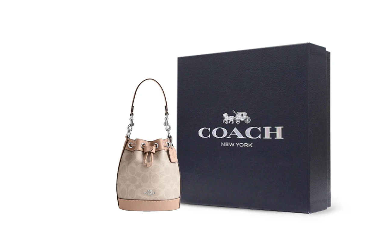 商品[国内直发] Coach|蔻驰 Dempsey 15 品牌徽标抽绳开合 pvc配皮 单肩手提水桶包斜挎包 迷你 女款 浅卡其,价格¥1139,第8张图片详细描述