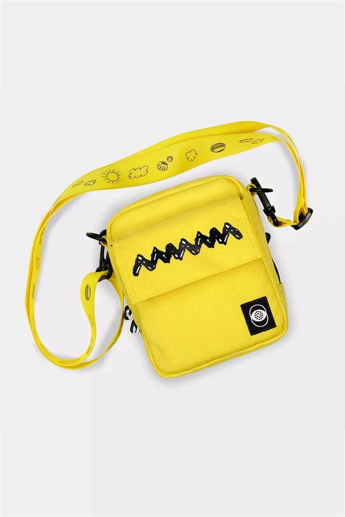商品Polaroid|Peanuts Charlie Brown 600 Instant Camera Bag,价格¥271,第4张图片详细描述