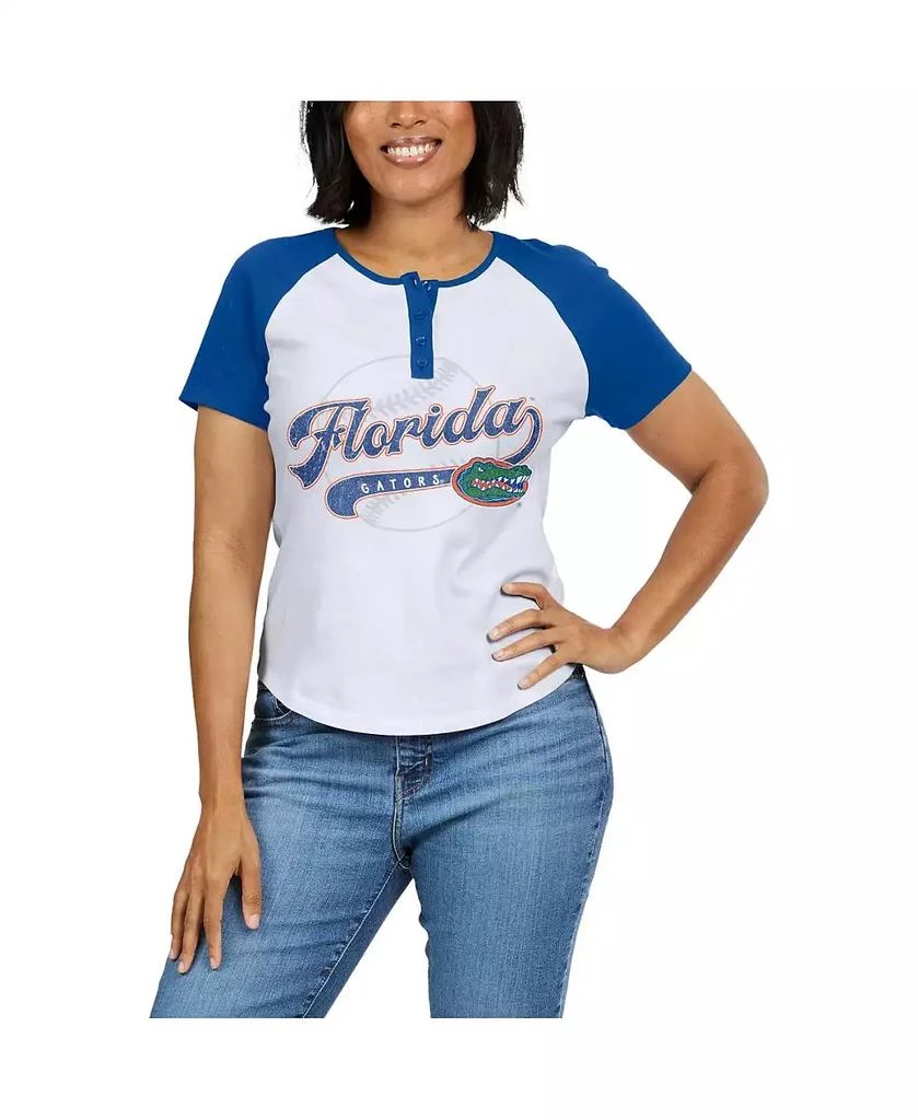 商品WEAR by Erin Andrews|Women's White Florida Gators Baseball Logo Raglan Henley T-Shirt,价格¥225,第4张图片详细描述