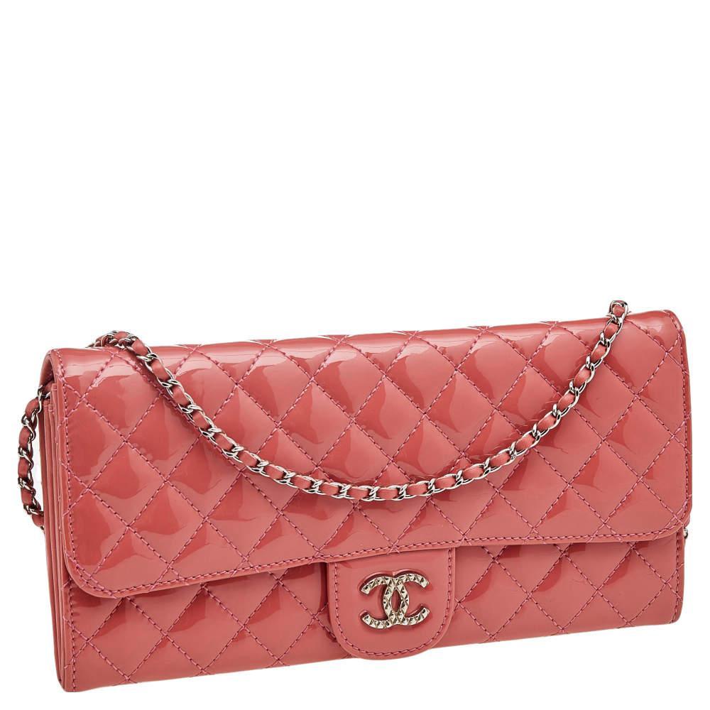 商品[二手商品] Chanel|Chanel Peach Patent Quilted Leather CC Wallet On Chain,价格¥8488,第5张图片详细描述